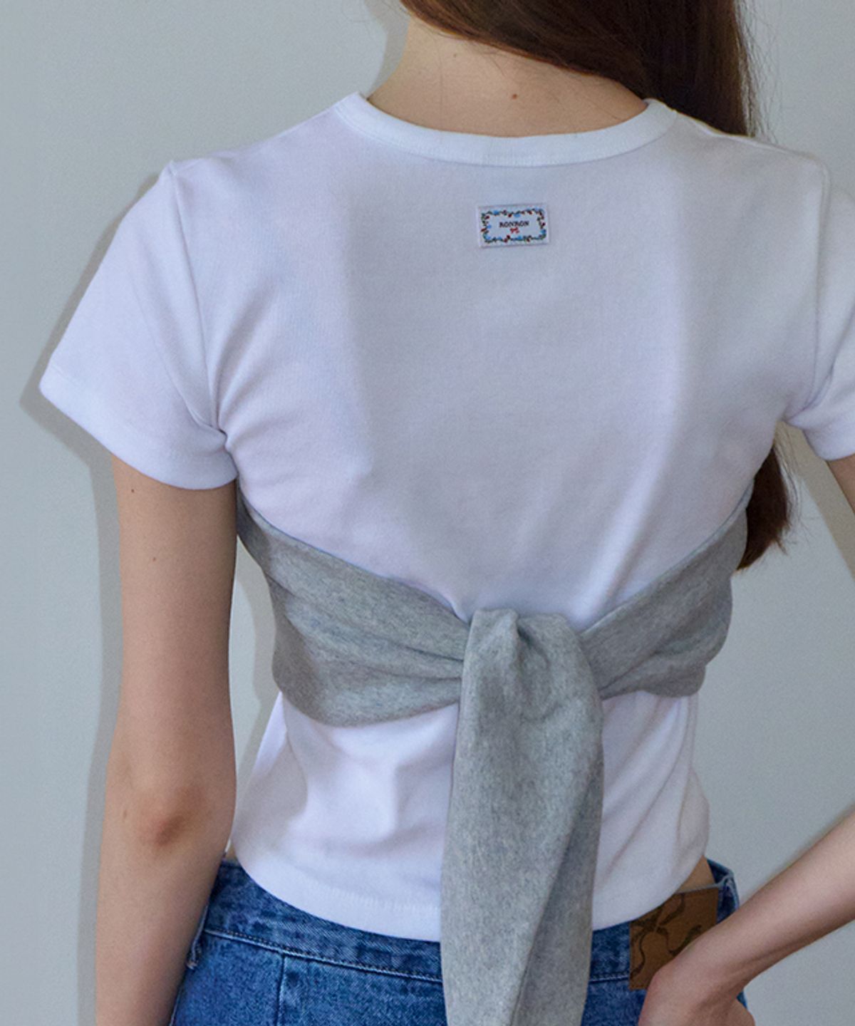 론론(RONRON) KNOT BUSTIER 2 WAY SHORT SLEEVE T SHIRT WHITE GREY