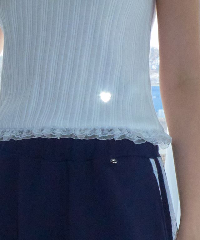 Tシャツ・カットソー RONRON LACE FRILL SLIM CROP PLEATS T SHIRT WHITE MUSINSA公式 | RONRON LACE FRILL SLIM CROP PLEATS T SHIRT WHITE