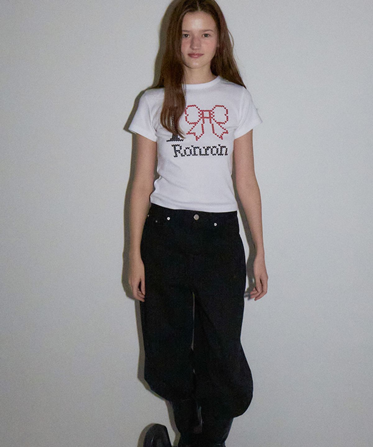 론론(RONRON) I RIBBON SLIM CROP T SHIRTS WHITE