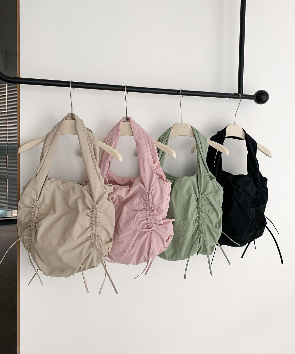 바스카라(VASCARA) Shirring Nylon Shoulder Bag (4colors)