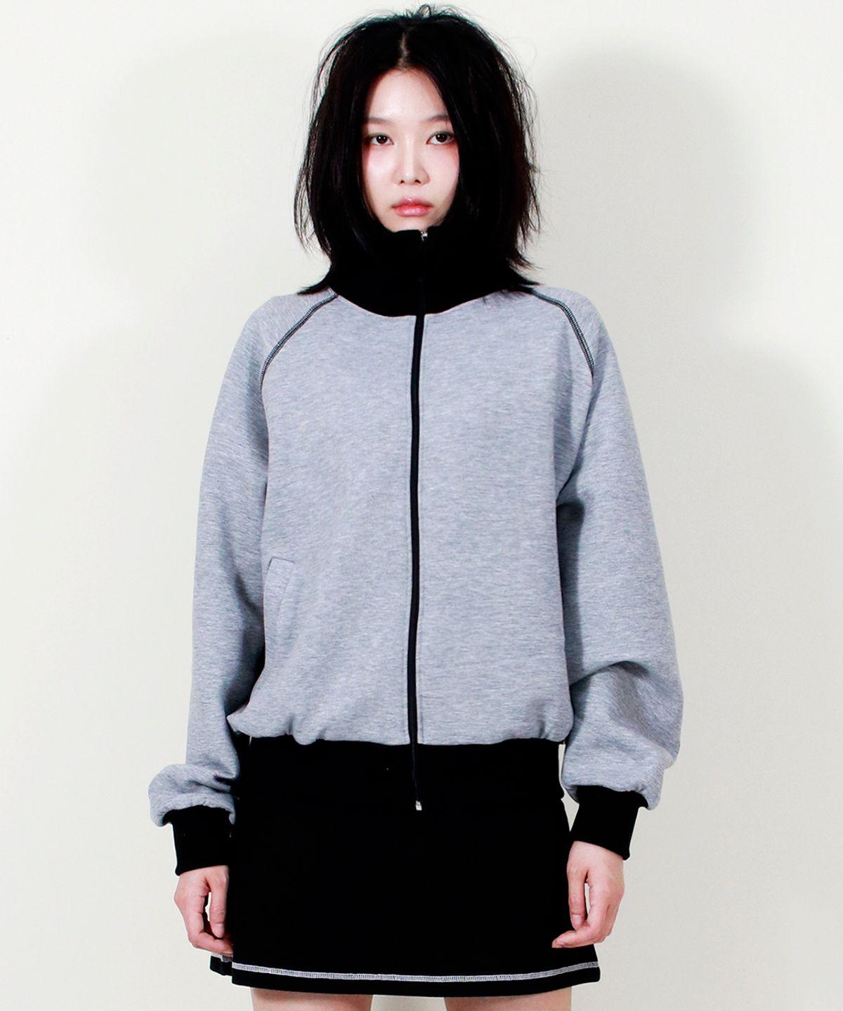 드마크(DEMARC) COLOR STITCH NEOPRENE LOGO BLOUSON JUMPER GREY