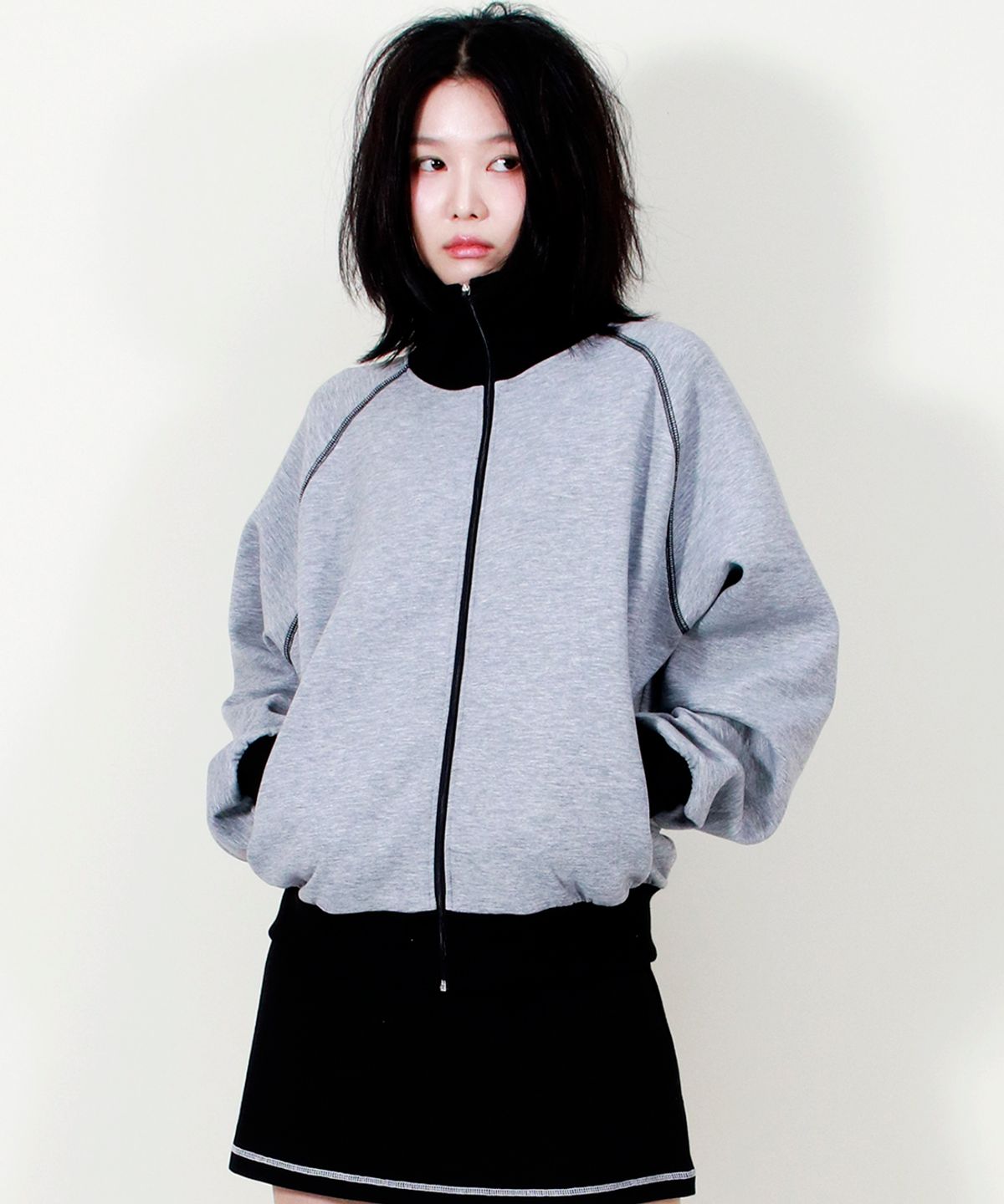 드마크(DEMARC) COLOR STITCH NEOPRENE LOGO BLOUSON JUMPER GREY