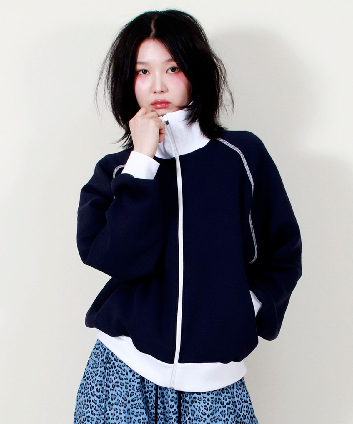 드마크(DEMARC) COLOR STITCH NEOPRENE LOGO BLOUSON JUMPER NAVY
