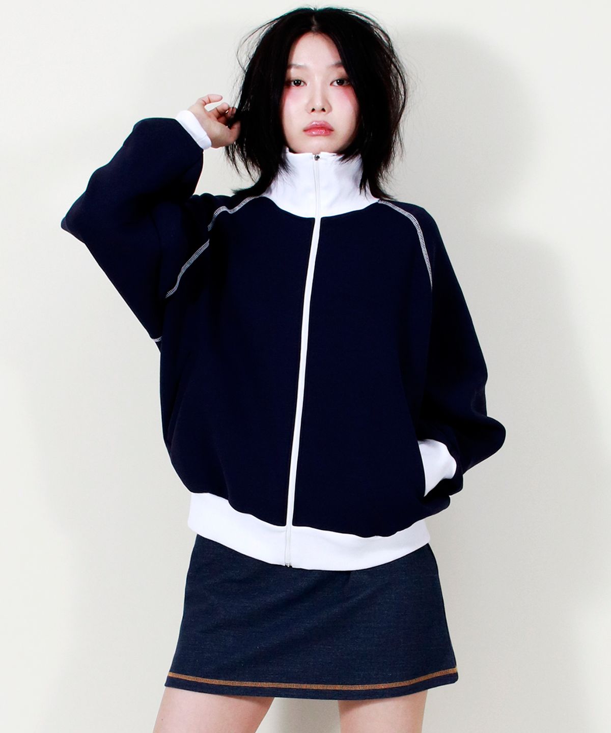 드마크(DEMARC) COLOR STITCH NEOPRENE LOGO BLOUSON JUMPER NAVY