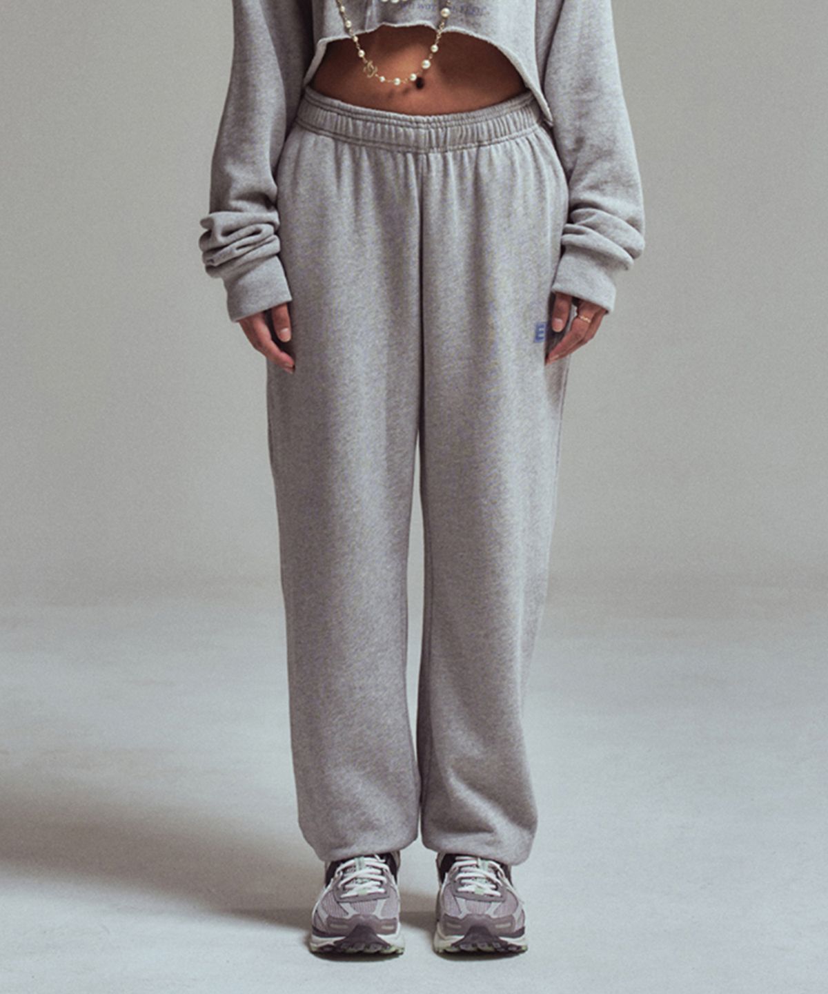 에르에르(ERER) Vintage printed jogger pants Melange Gray