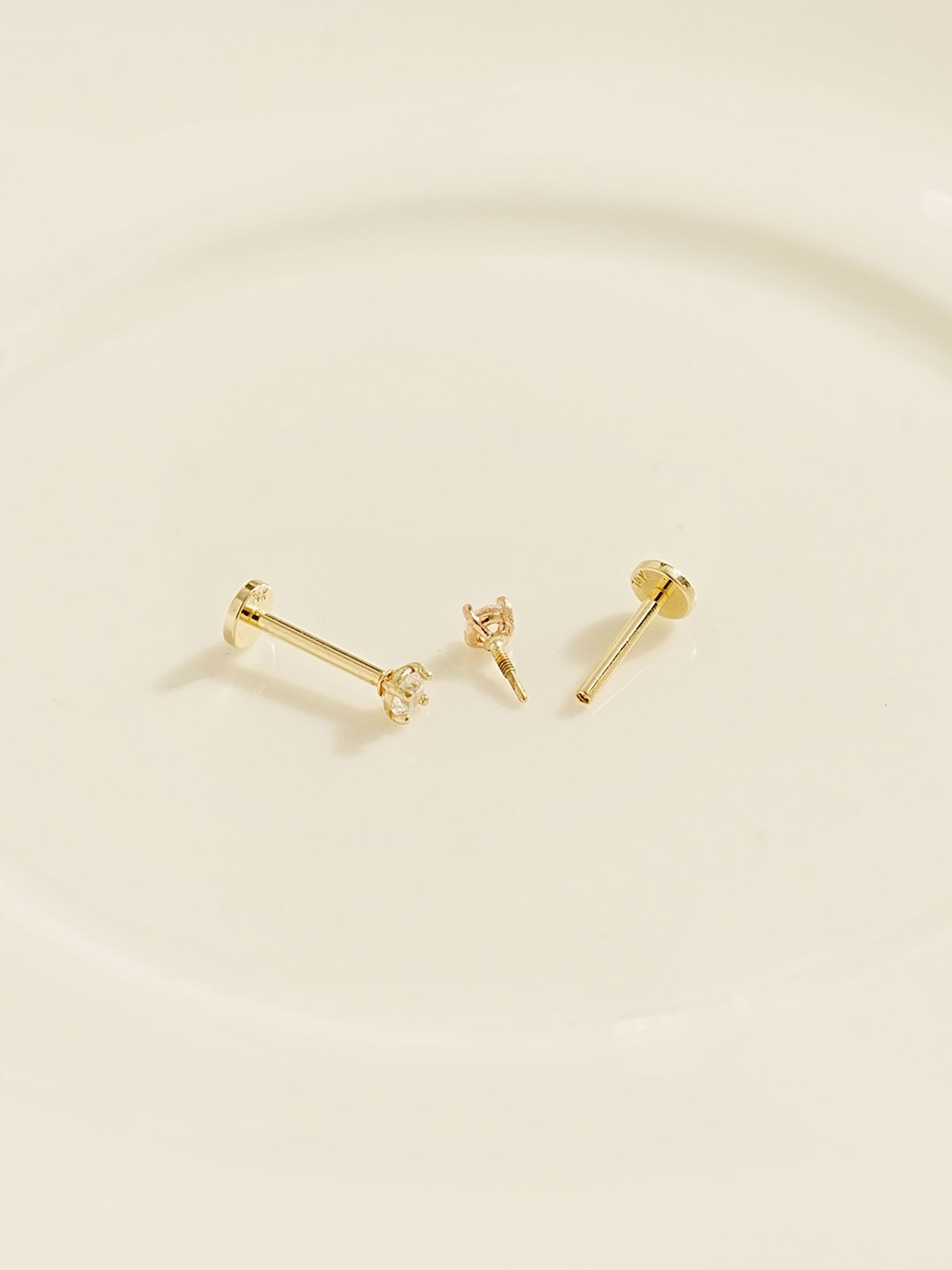 미니멀피어싱(MINIMALPIERCING) [0.8mm]14K 인터널 모이사나이트 다이아 라블렛 코피어싱 코찌