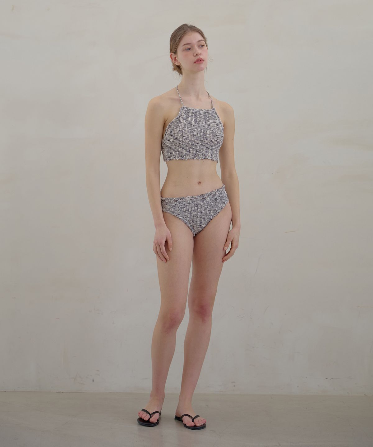 아템포(ATEMPO) KNIT HALTER BIKINI SET_sand navy