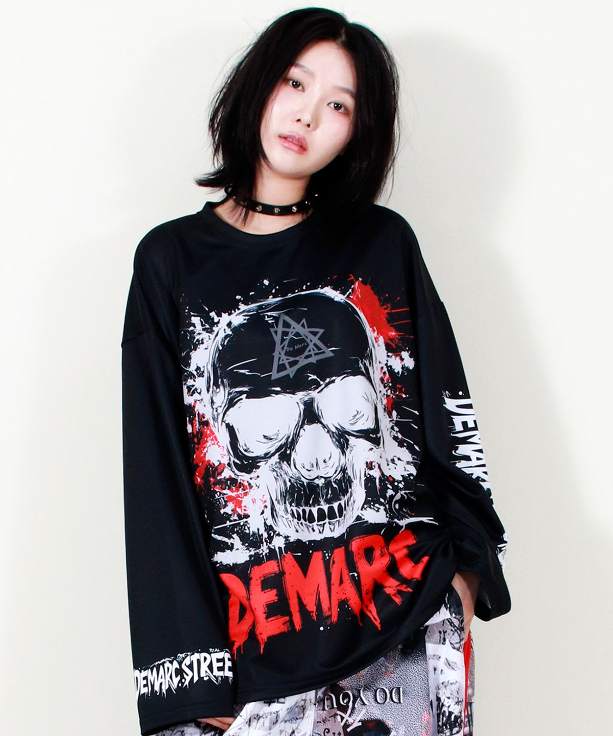 드마크(DEMARC) PUNK SKULL GRAPHIC OVERSIZE T-SHIRT