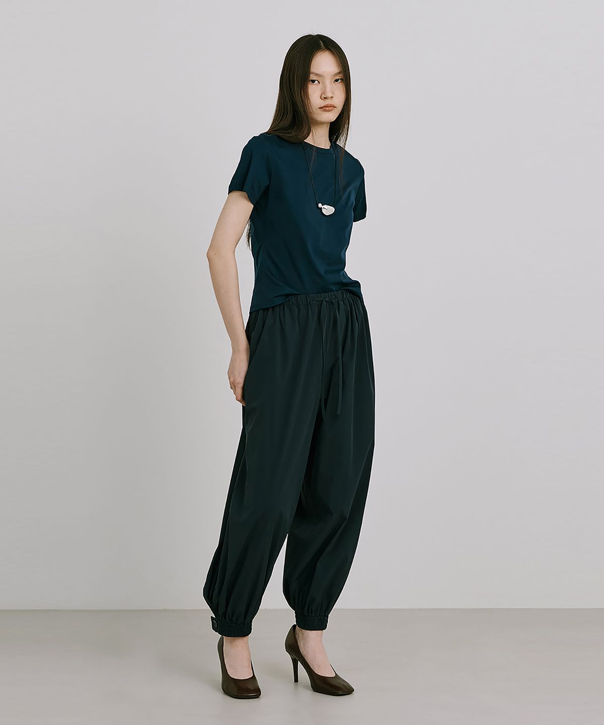 분더캄머(WNDERKAMMER) Shirred Moon Jar Pants_Navy(주름달항아리 팬츠_네이비)