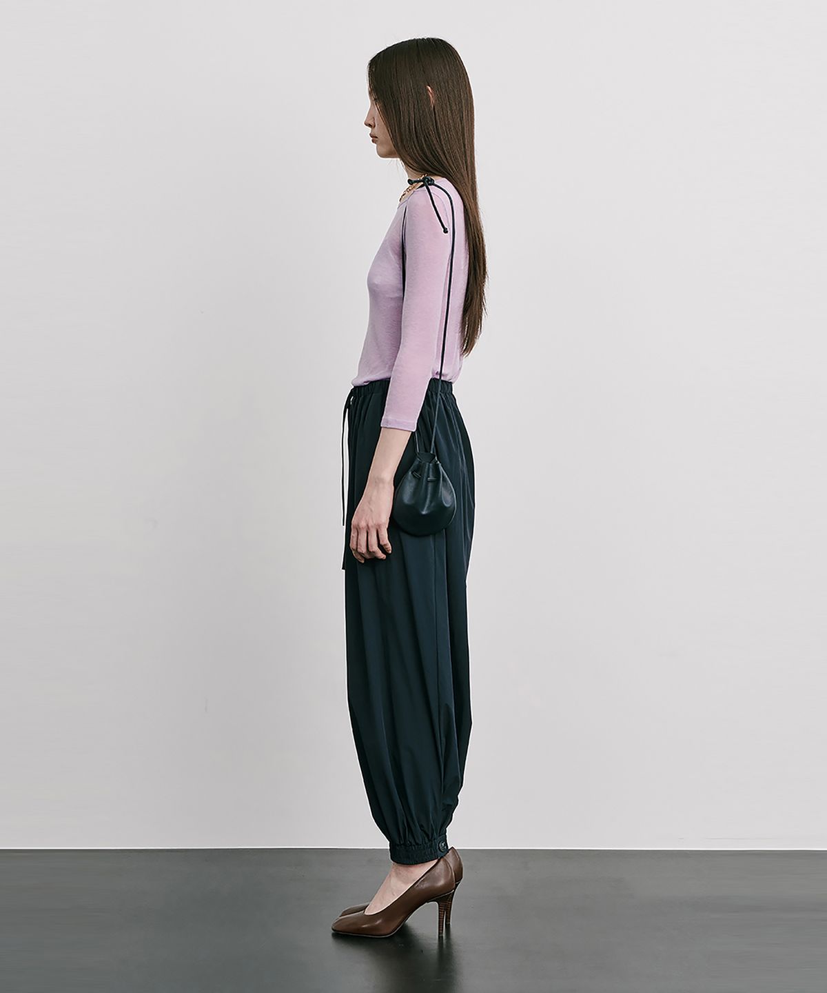 분더캄머(WNDERKAMMER) Shirred Moon Jar Pants_Navy(주름달항아리 팬츠_네이비)