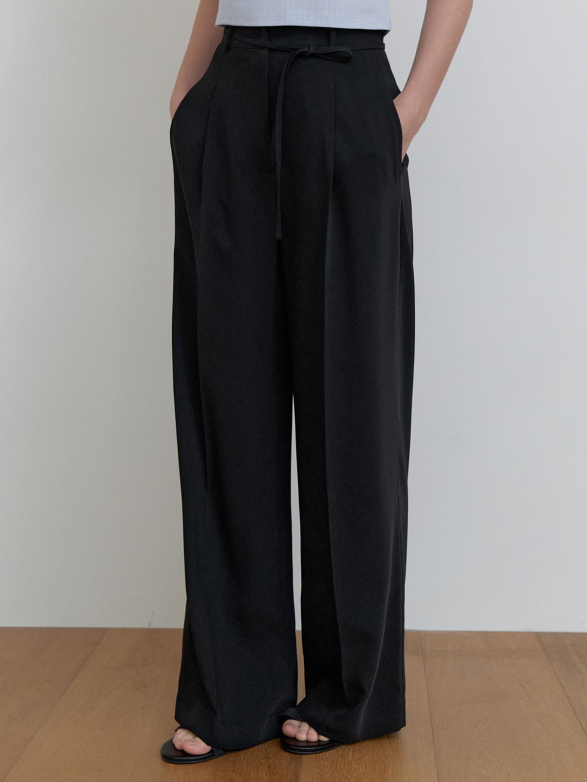 리엘(RE L) Watt belt slacks (black)