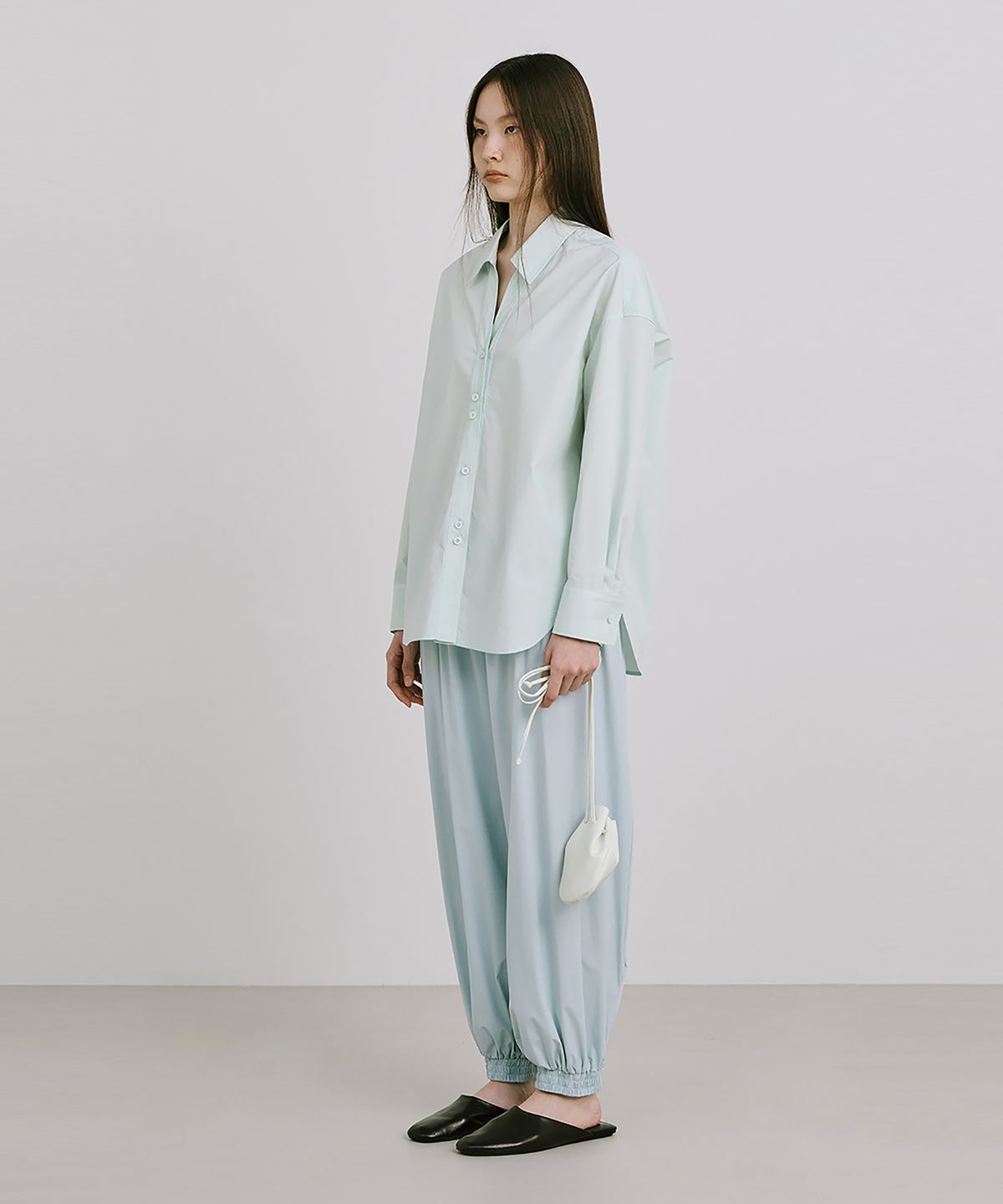 분더캄머(WNDERKAMMER) Shirred Moon Jar Pants_Light Blue(주름달항아리 팬츠_라이트블루)