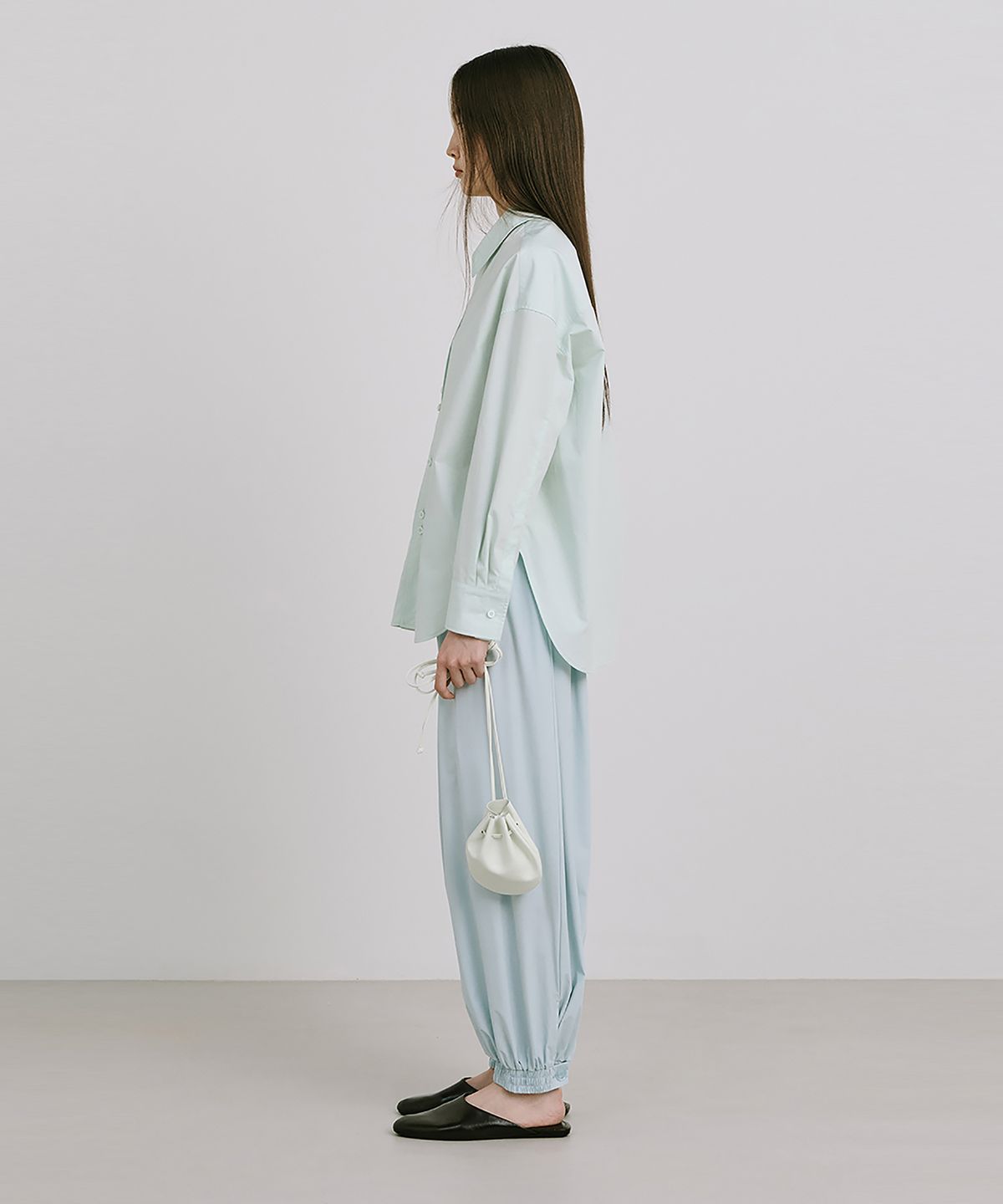 분더캄머(WNDERKAMMER) Shirred Moon Jar Pants_Light Blue(주름달항아리 팬츠_라이트블루)