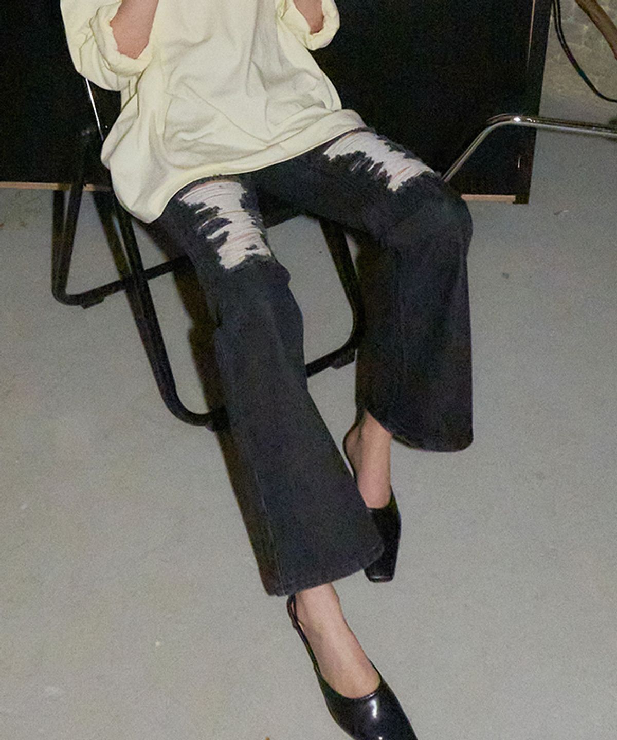 론론(RONRON) DAMAGE BOOTSCUT DENIM PANTS BLACK