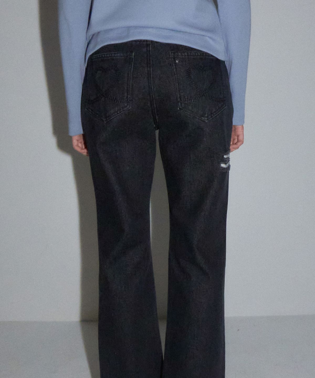 론론(RONRON) DAMAGE BOOTSCUT DENIM PANTS BLACK