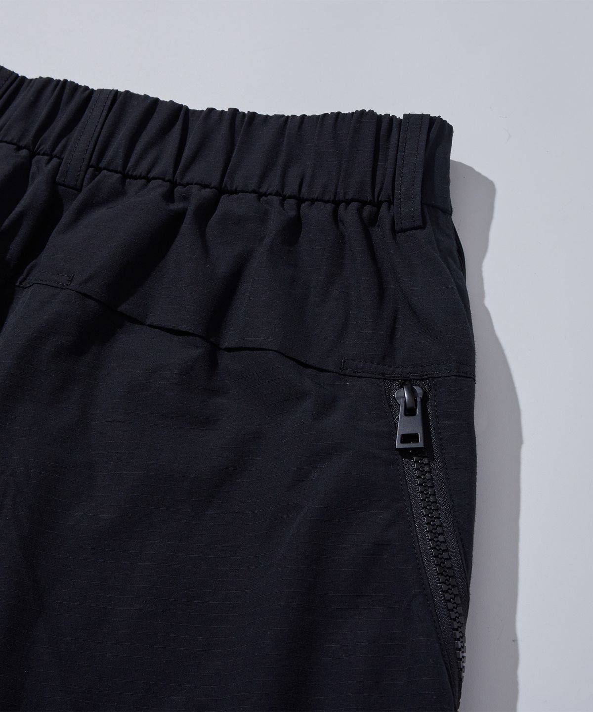 칼라파타르(KALAPATTHAR) NC Flap Shorts - Black