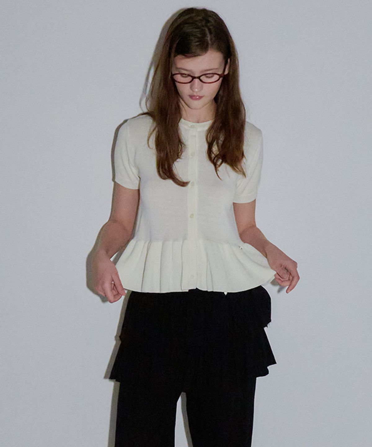 론론(RONRON) RUFFLE SHORT SLEEVE KNIT CARDIGAN CREAM
