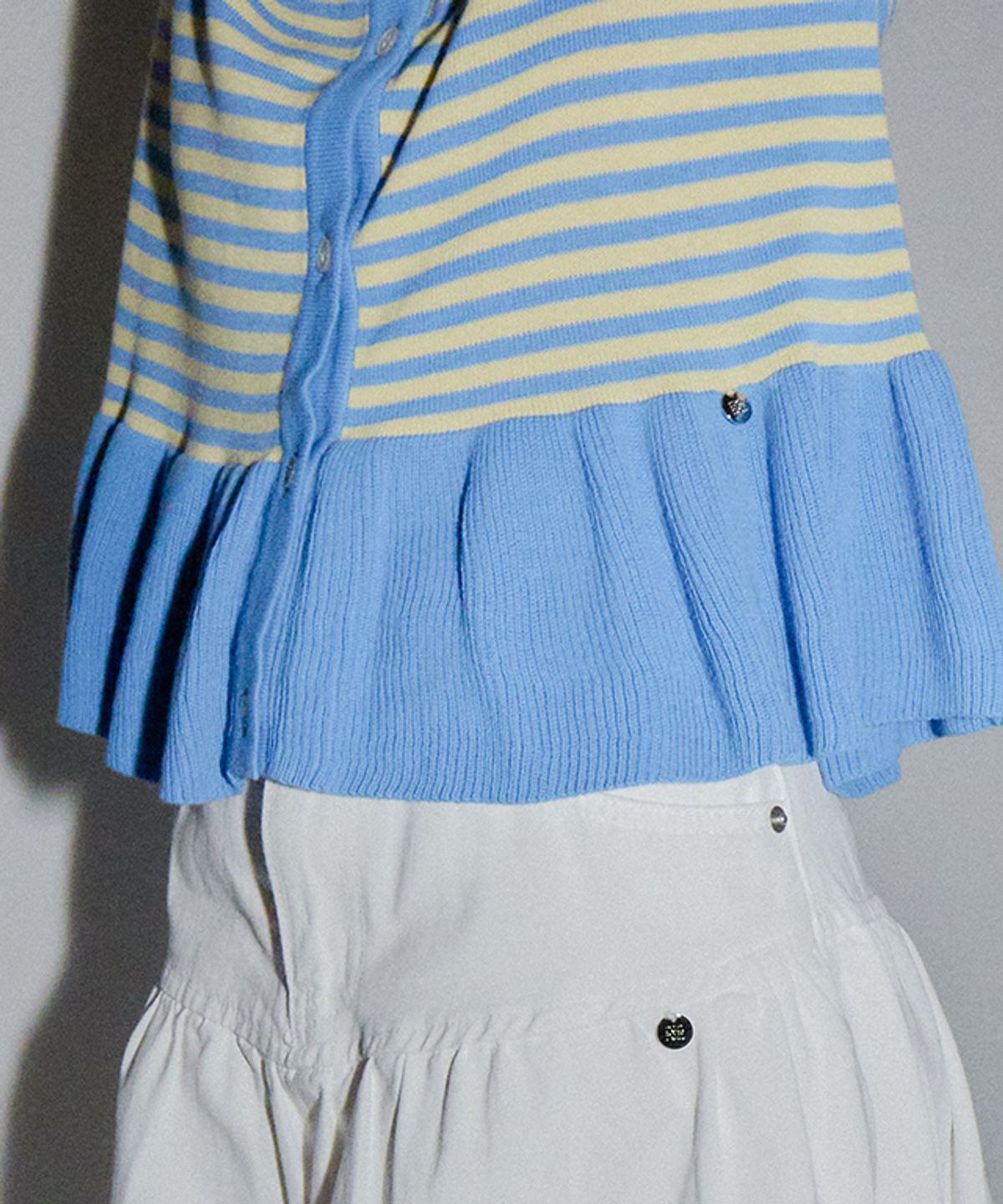 론론(RONRON) RUFFLE SHORT SLEEVE KNIT CARDIGAN YELLOW BLUE