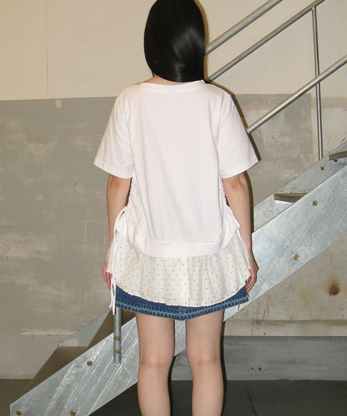 론론(RONRON) DOT MESH SHIRRING LAYERED LONG T SHIRT WHITE