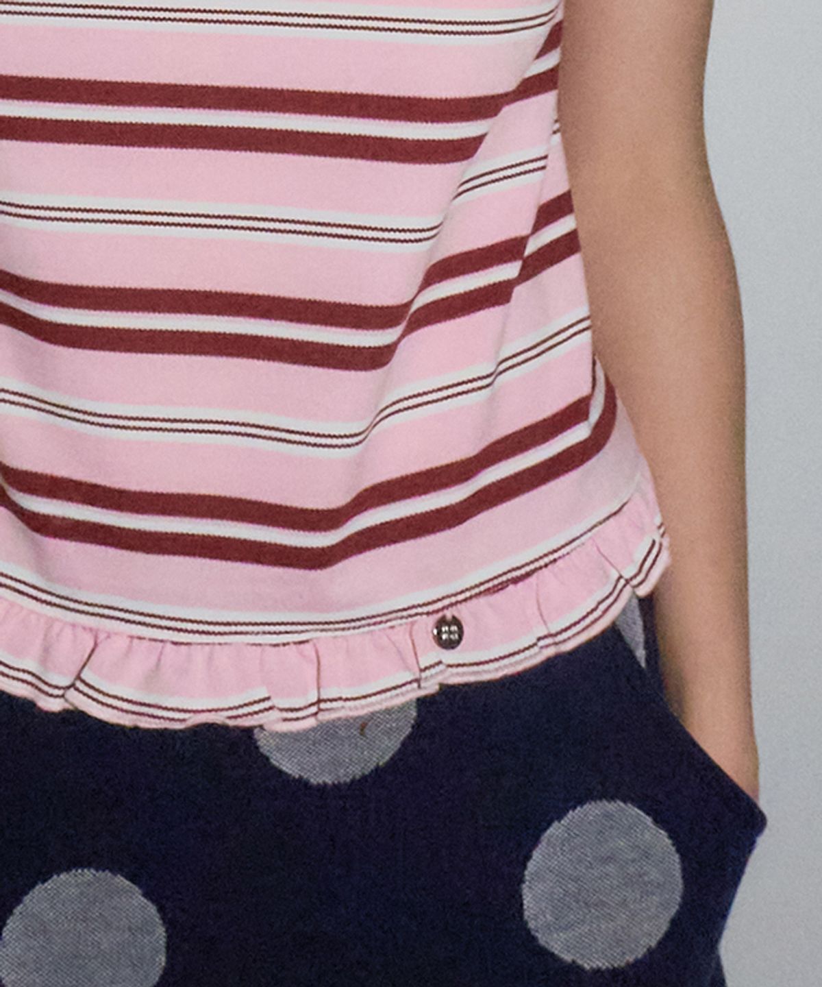 론론(RONRON) RUFFLE ROUND COLLAR PK T SHIRT PINK STRIPE