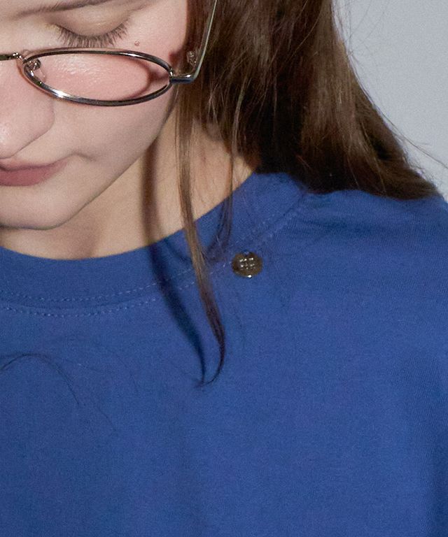 MUSINSA | RONRON MINI POINT LABEL OVER FIT LONG SLEEVE BLUE