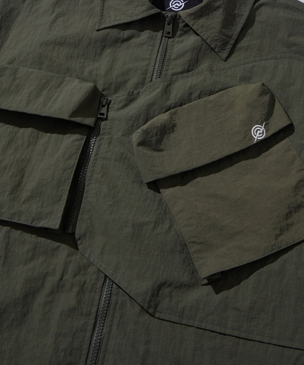 칼라파타르(KALAPATTHAR) Nylon Taslan Offset Zip Pocket Half Shirts - Khaki