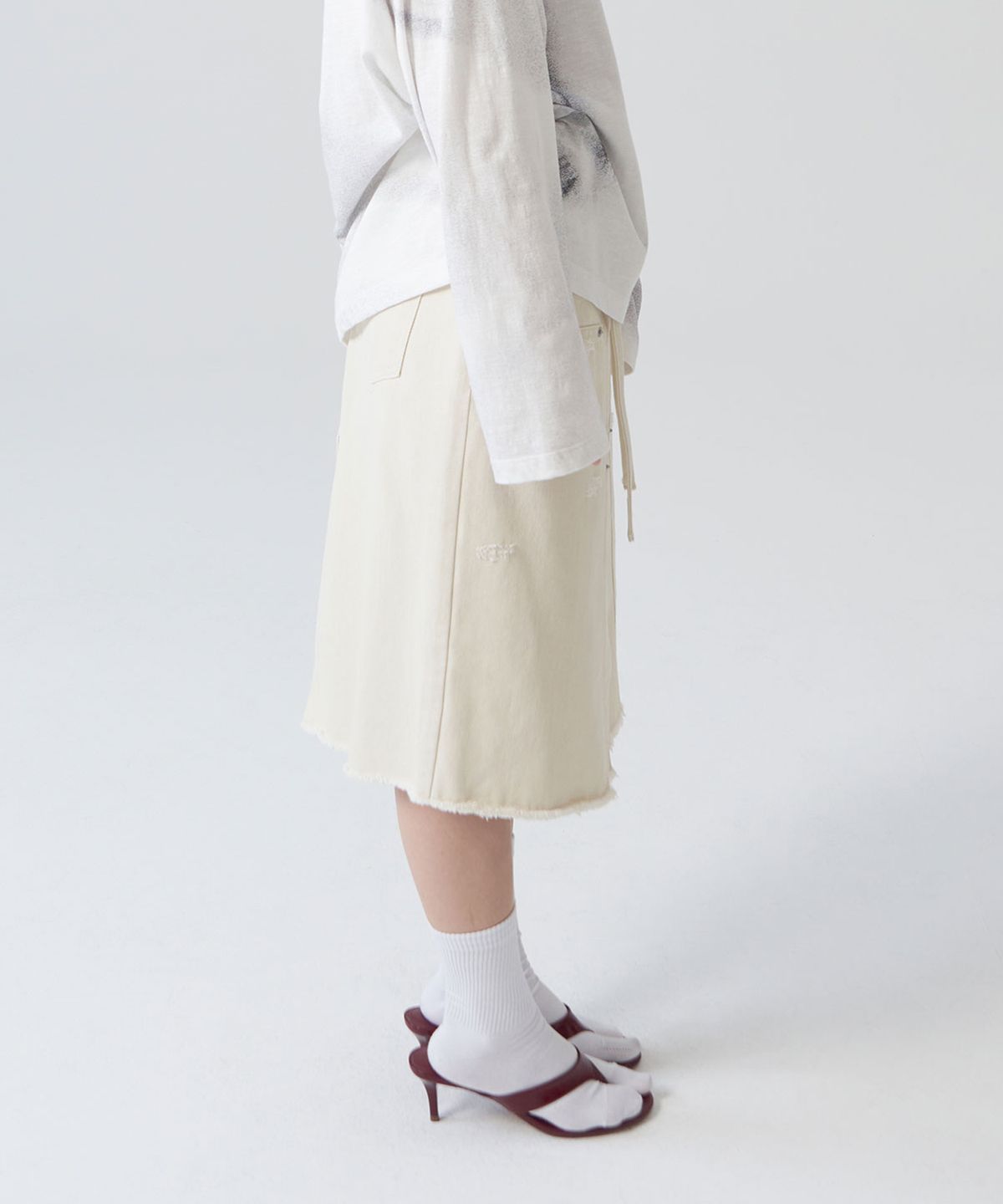 경(GYEONG) Double Knee Skirt_Ivory