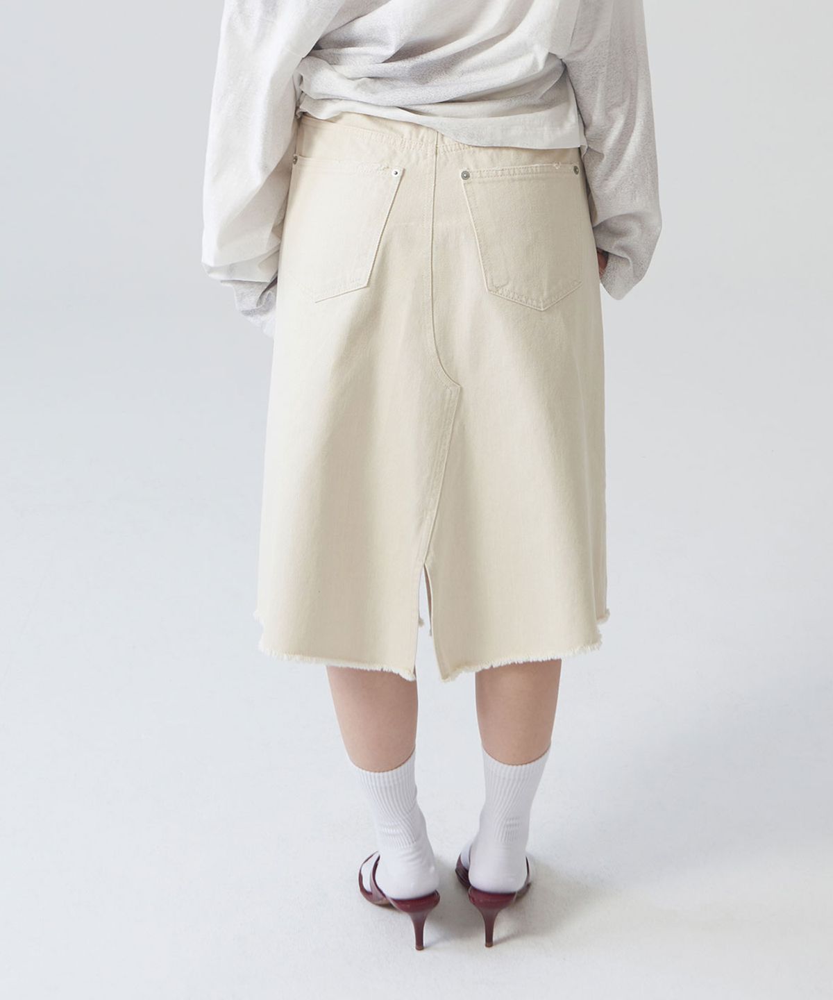 경(GYEONG) Double Knee Skirt_Ivory