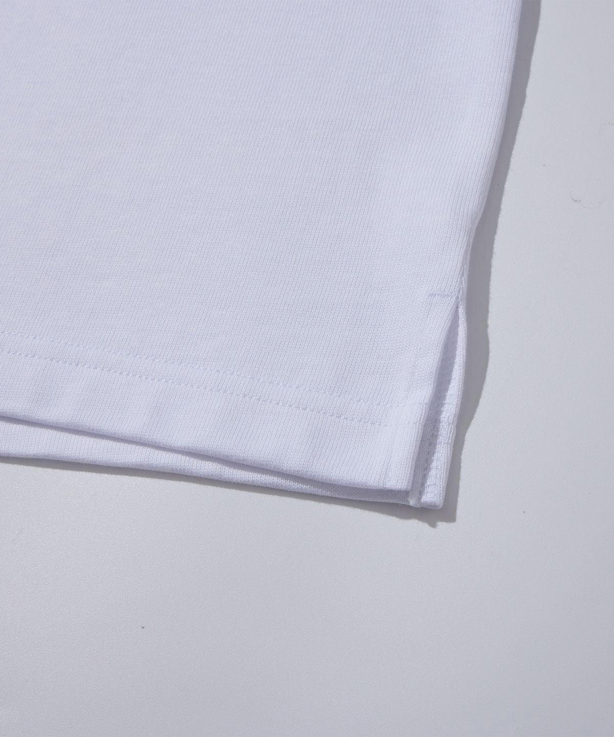 칼라파타르(KALAPATTHAR) Graphic Logo Loose Fit T-Shirt - White