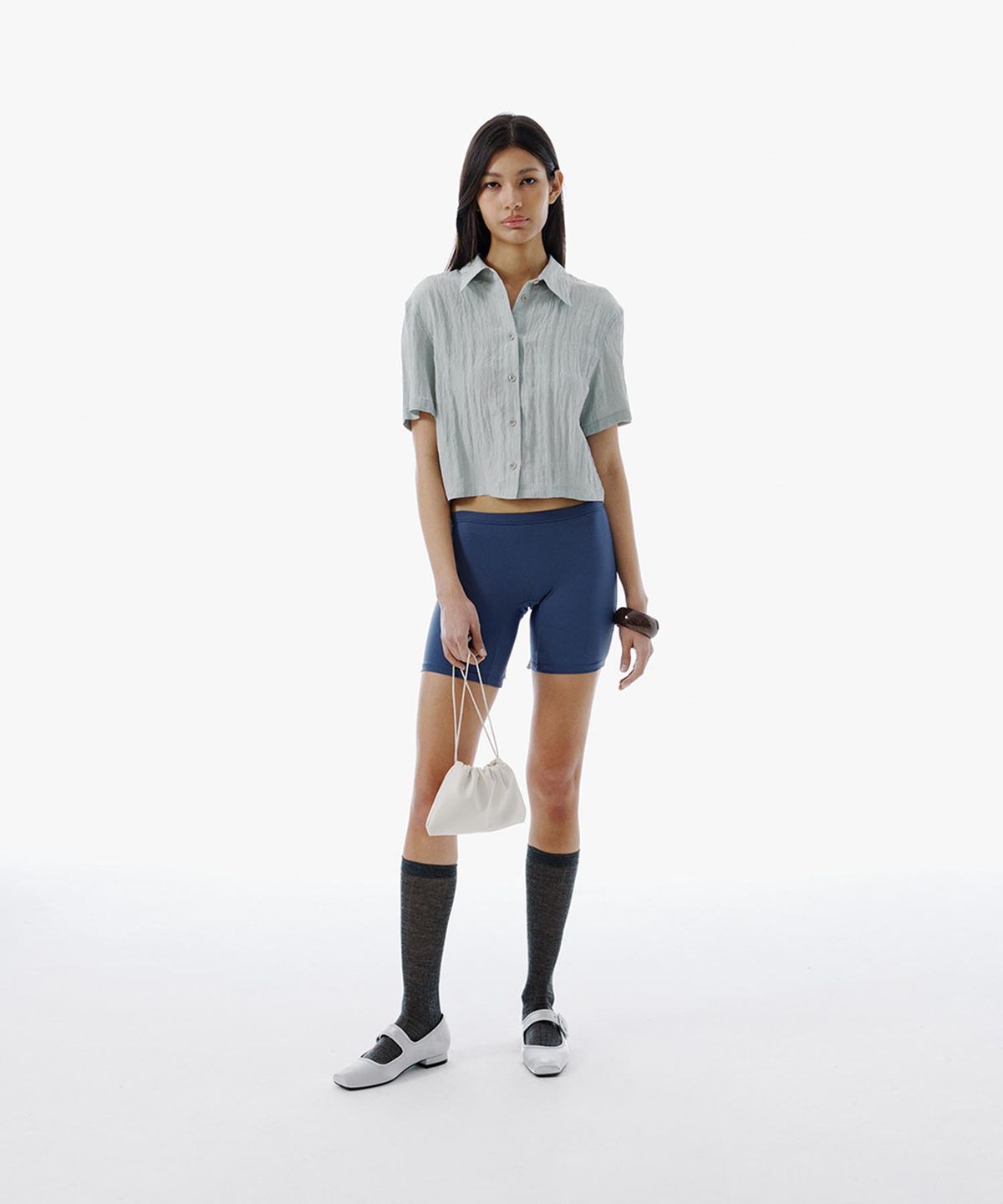 커렌트(CURRENT) SOLID STRAP DETAIL CROP SHIRT [IMINT]