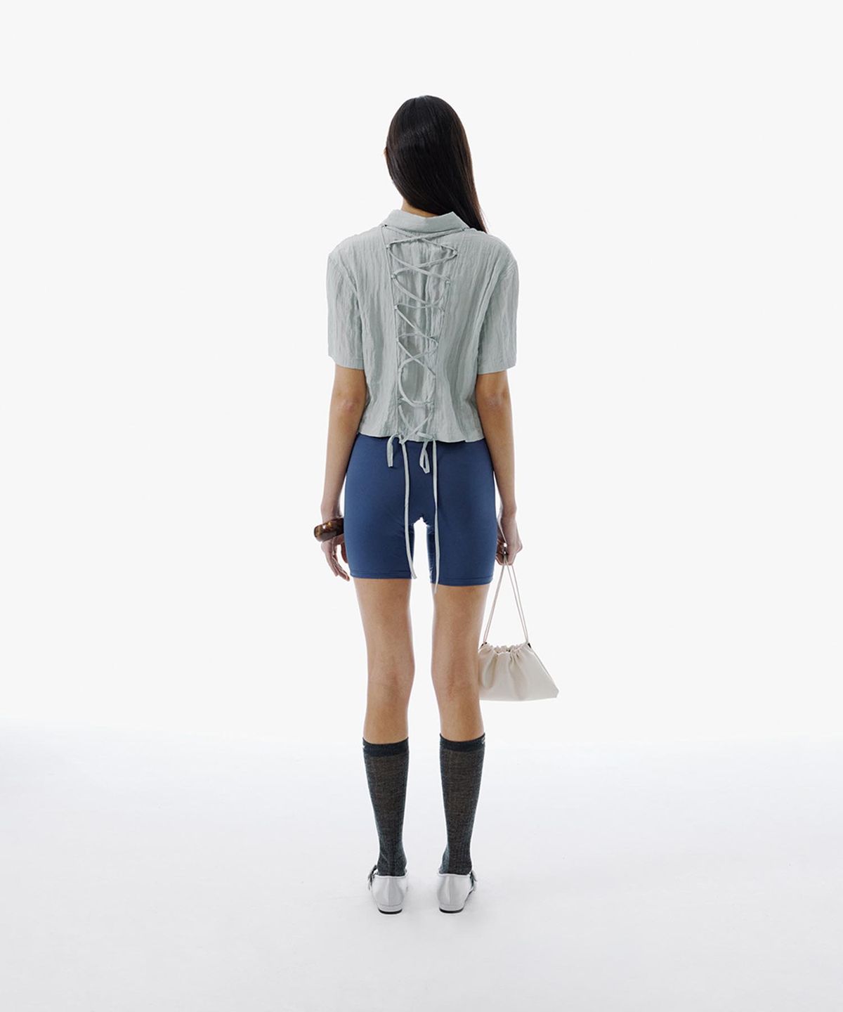 커렌트(CURRENT) SOLID STRAP DETAIL CROP SHIRT [IMINT]