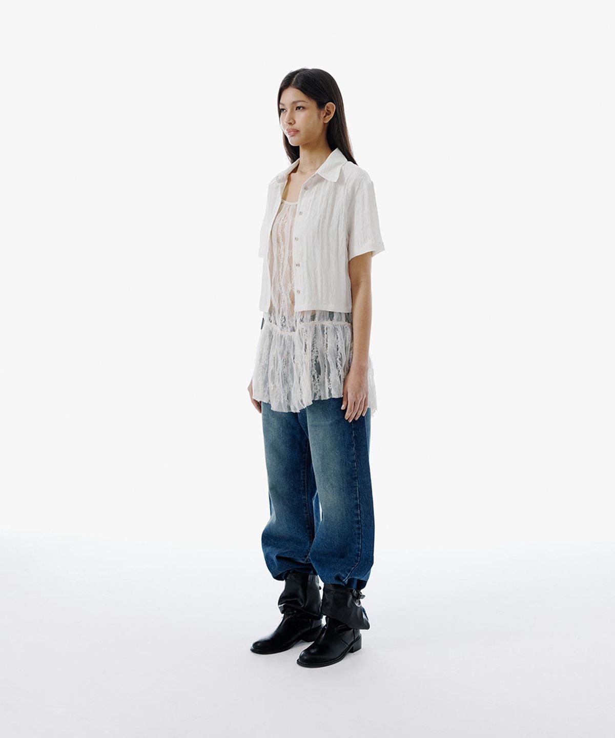 커렌트(CURRENT) SOLID STRAP DETAIL CROP SHIRT [IVORY]