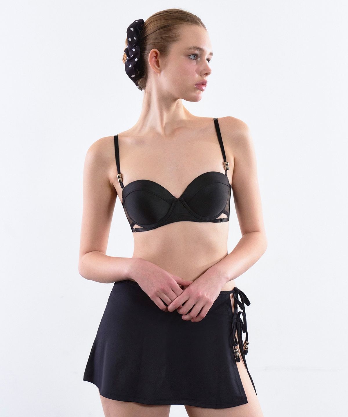 비나제이(VINAJ) 더블 빅볼 랩 스커트 커버업 (Black)