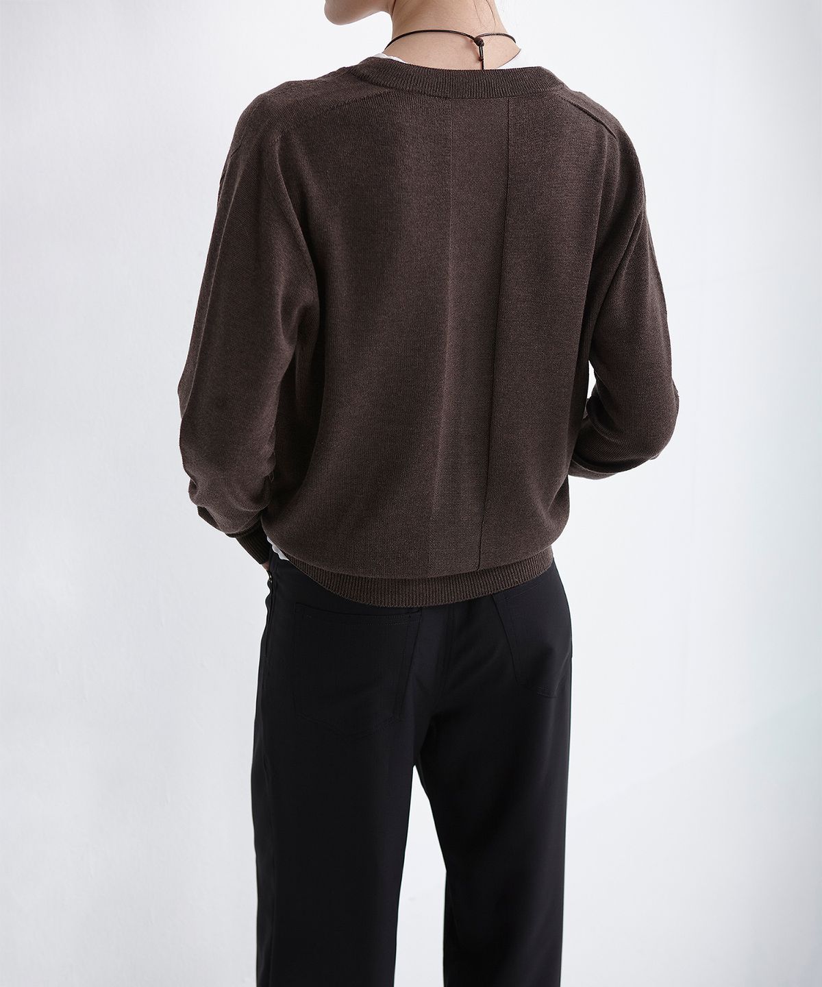 이안조(EAN JO) JANE WHOLEGARMENT V-NECK PULLOVER (BROWN)