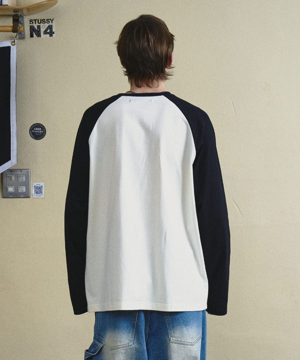 메종미네드(MAISON MINED) DOODLE RAGLAN LONG SLEEVE TEE CREAM