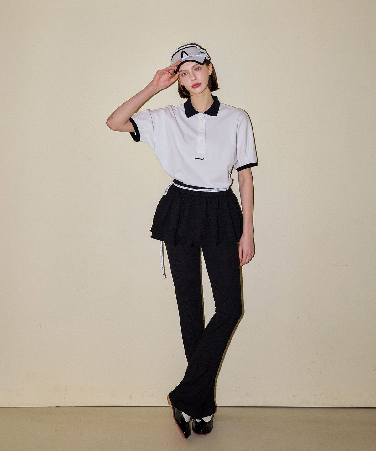 칸디니(KANDINI) 블랙 시어서커 랩 스커트