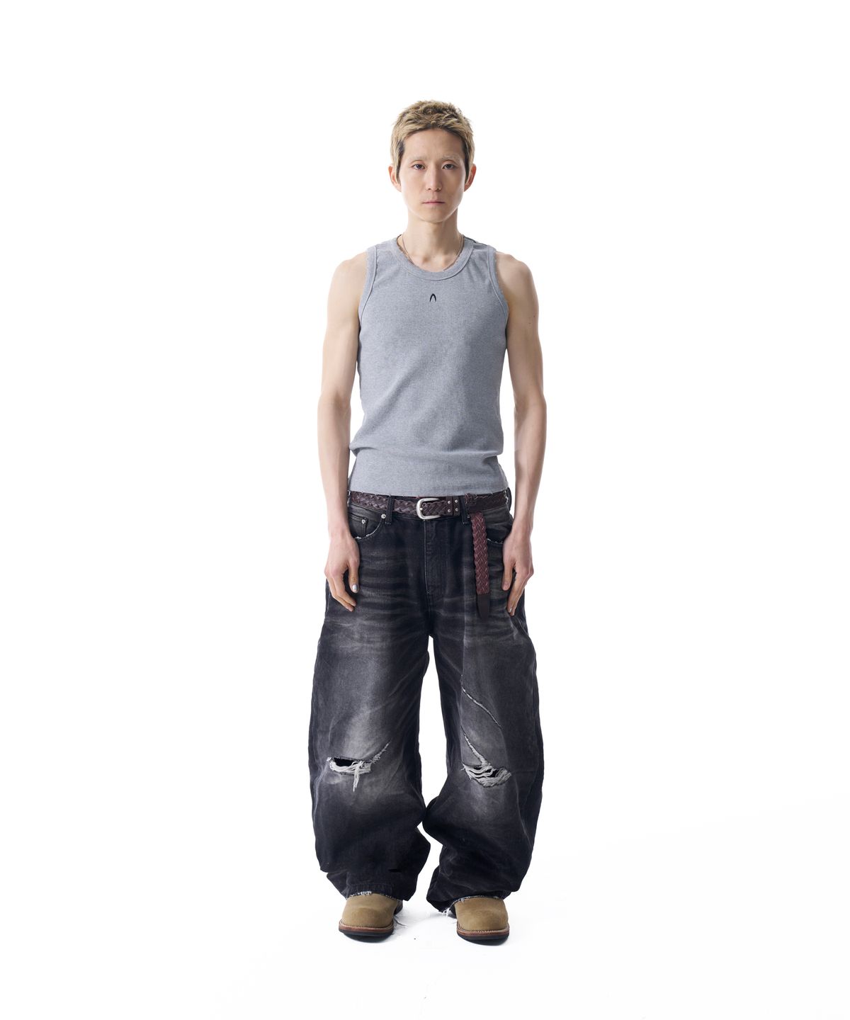아캄(AAKAM) Distressed Logo Sleeveless (Gray)