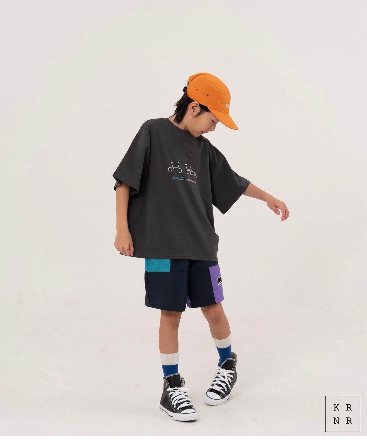 쿠르나르(KRNR) 쿨 컬러 블록 쇼츠 팬츠 블루, 블랙