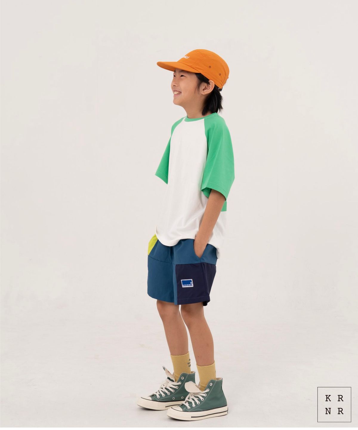 쿠르나르(KRNR) 쿨 컬러 블록 쇼츠 팬츠 블루, 블랙