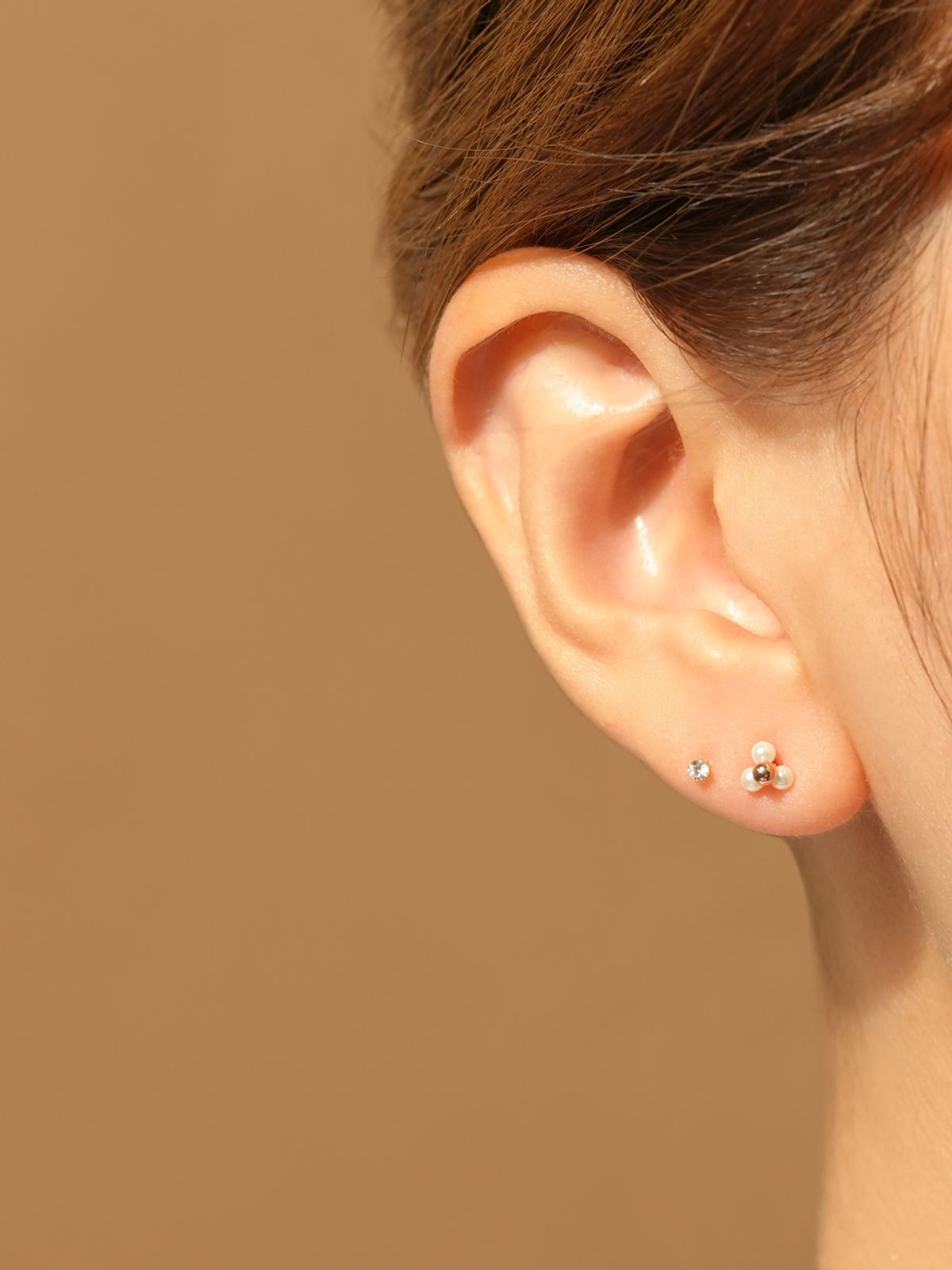 미니멀피어싱(MINIMALPIERCING) 14K 진주 골드볼 삼각 피어싱 귀걸이