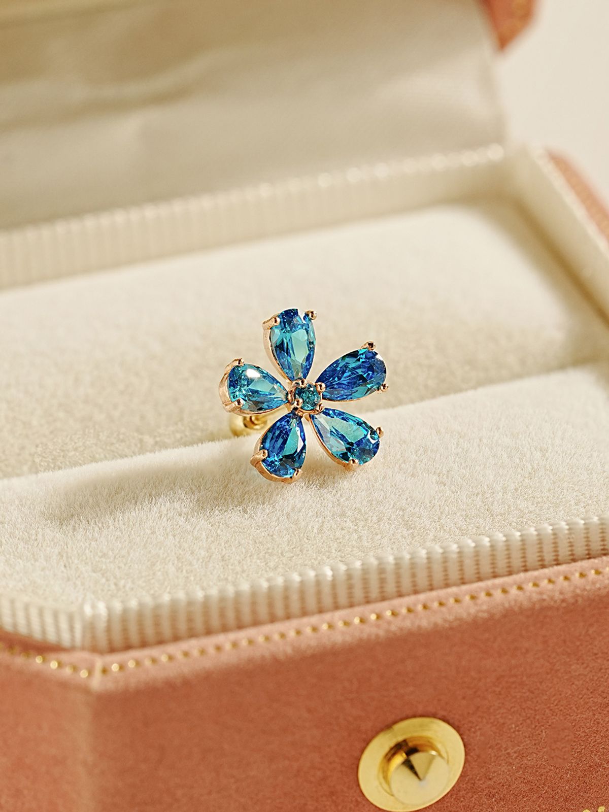 미니멀피어싱(MINIMALPIERCING) 14K 블루 토파즈 플라워 피어싱 귀걸이