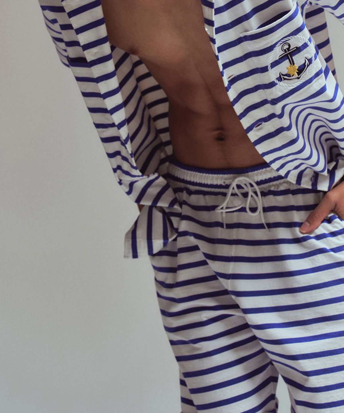 에르에르(ERER) Men Striped shorts Blue