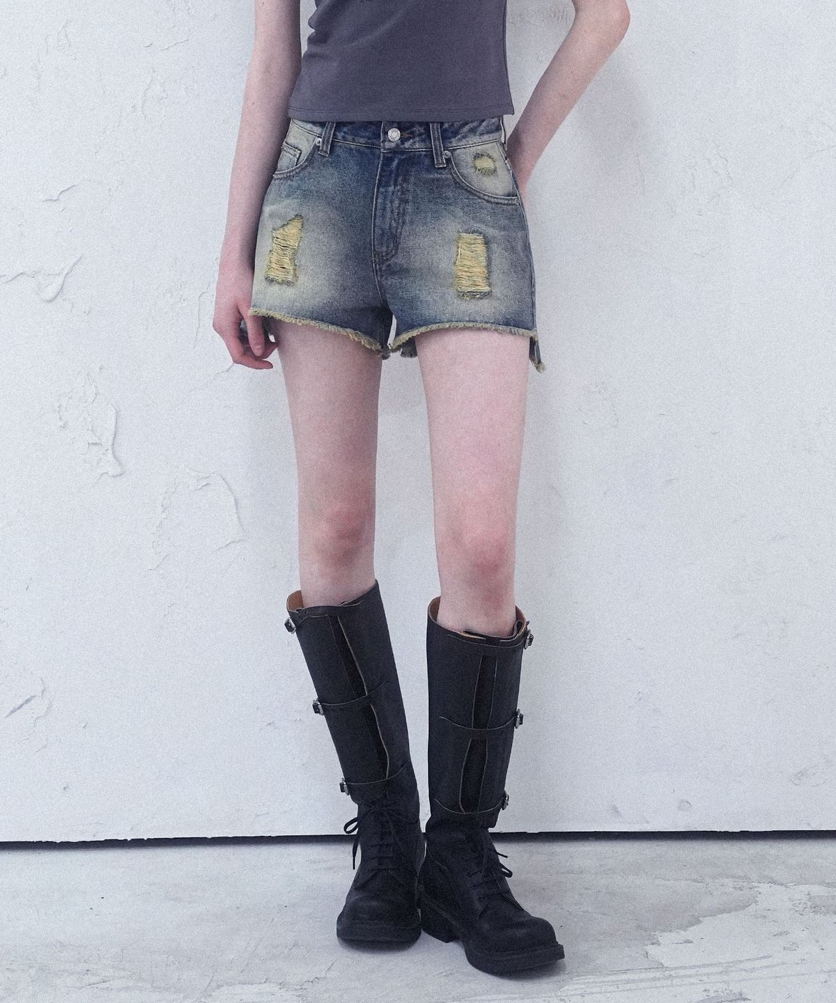 어반드레스(AVANDRESS) Rough Damage Denim Shorts - 2COL