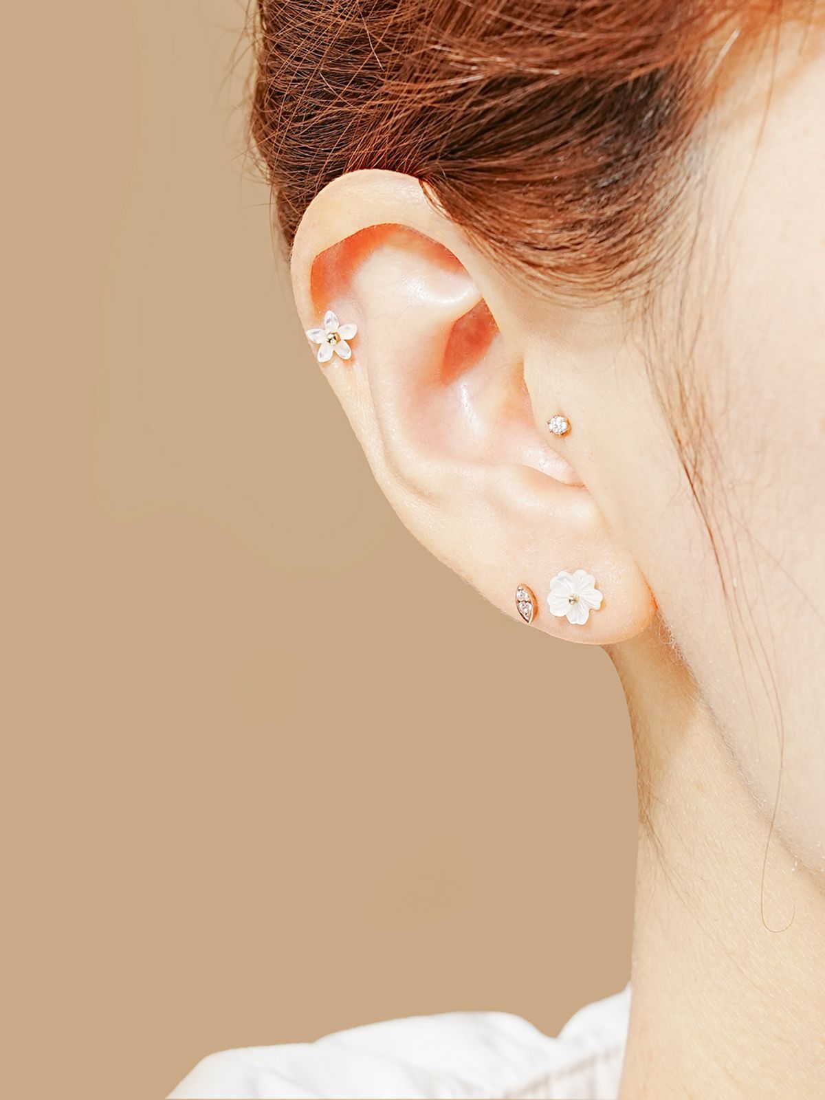 미니멀피어싱(MINIMALPIERCING) 14K 자개 플라워 피어싱 귀걸이