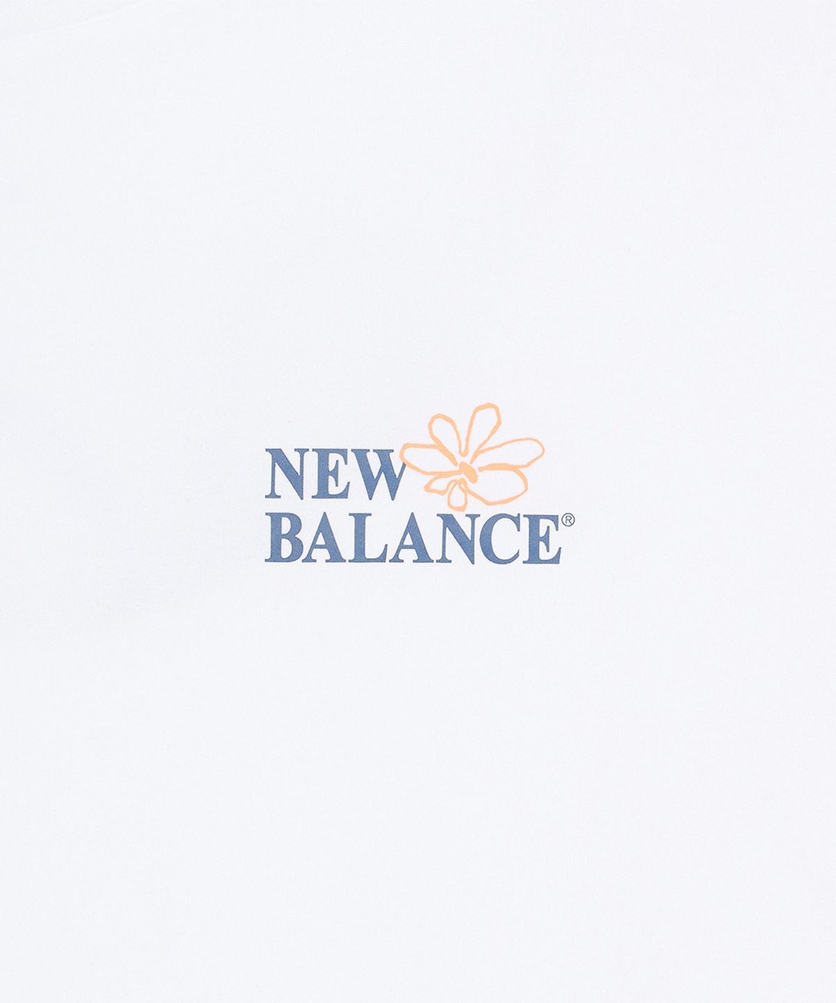 뉴발란스(NEW BALANCE) NBNEGCO204 / UNI 플라워 일러스트 반팔티 (WHITE)