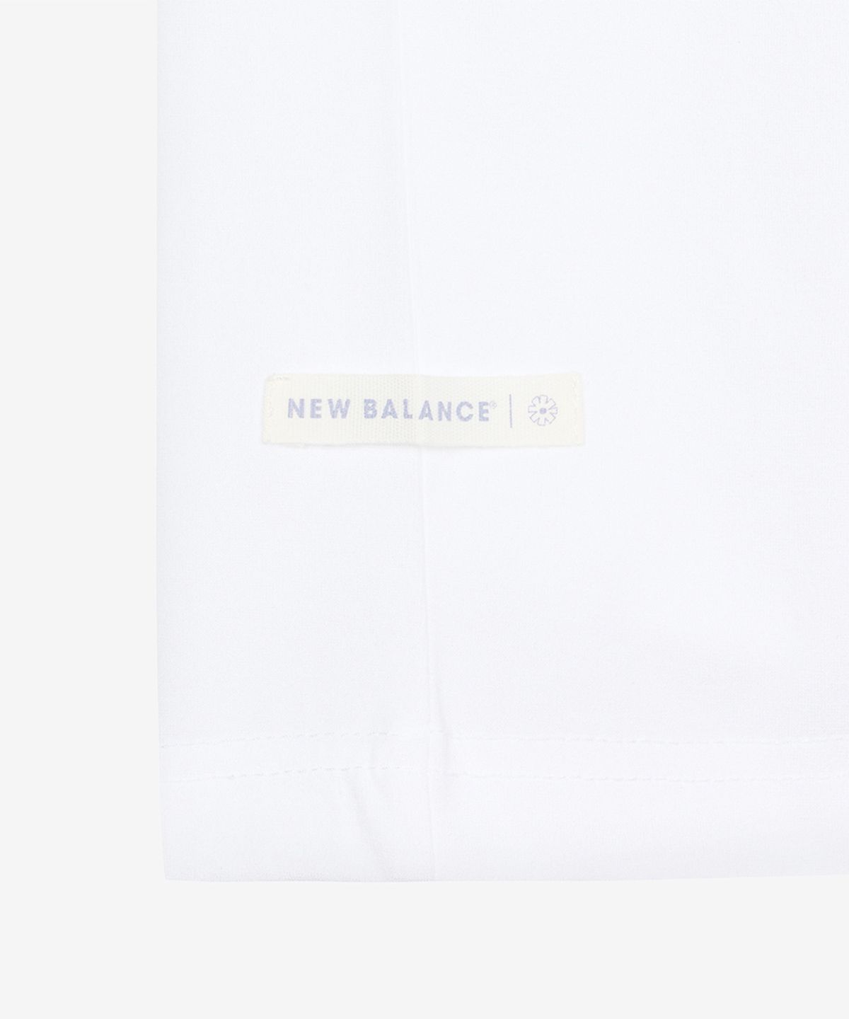 뉴발란스(NEW BALANCE) NBNEGCO204 / UNI 플라워 일러스트 반팔티 (WHITE)