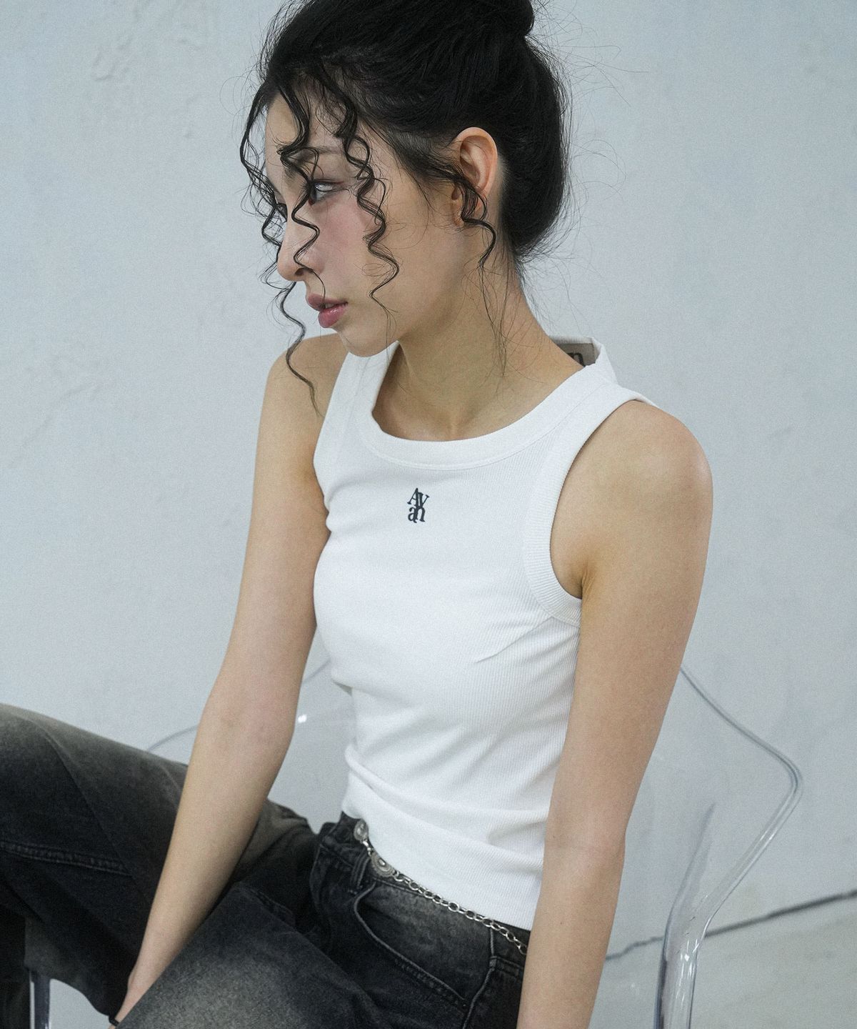 어반드레스(AVANDRESS) Aa Back Hole Sleeveless - 4COL