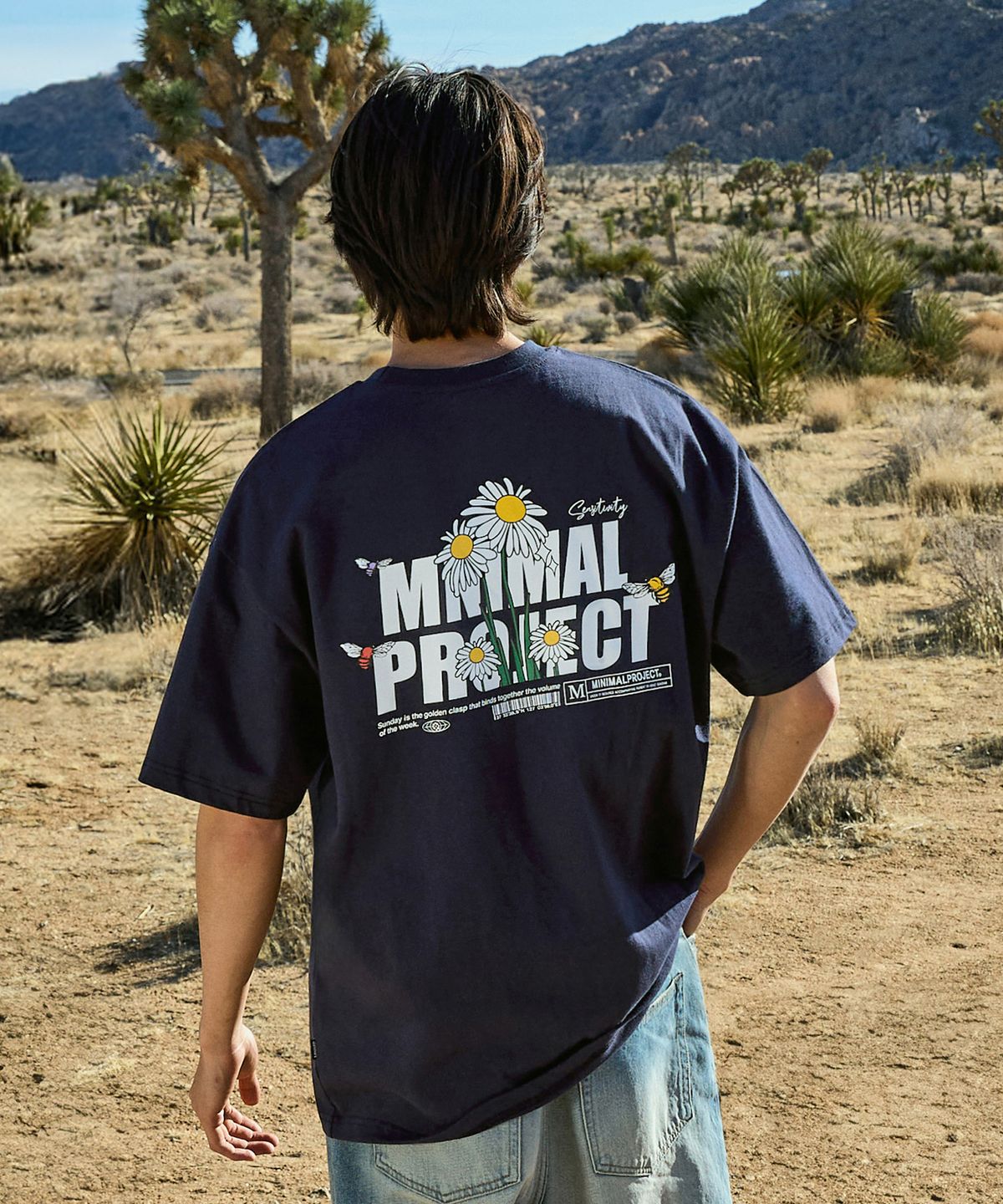 미니멀프로젝트(MINIMALPROJECT) 데이지 플라워 반팔티셔츠 MST168 [NAVY]