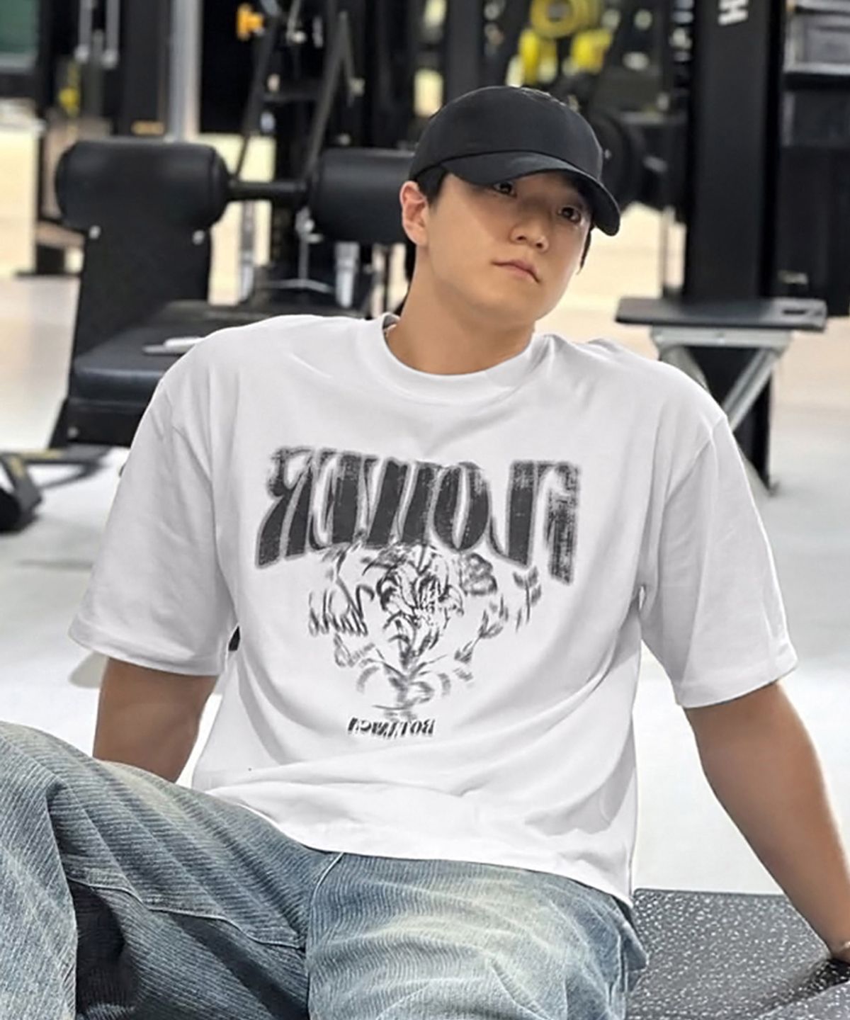 엑스오엑스(XOX) 스머징 플라워 크루넥 반팔 티셔츠(3color)