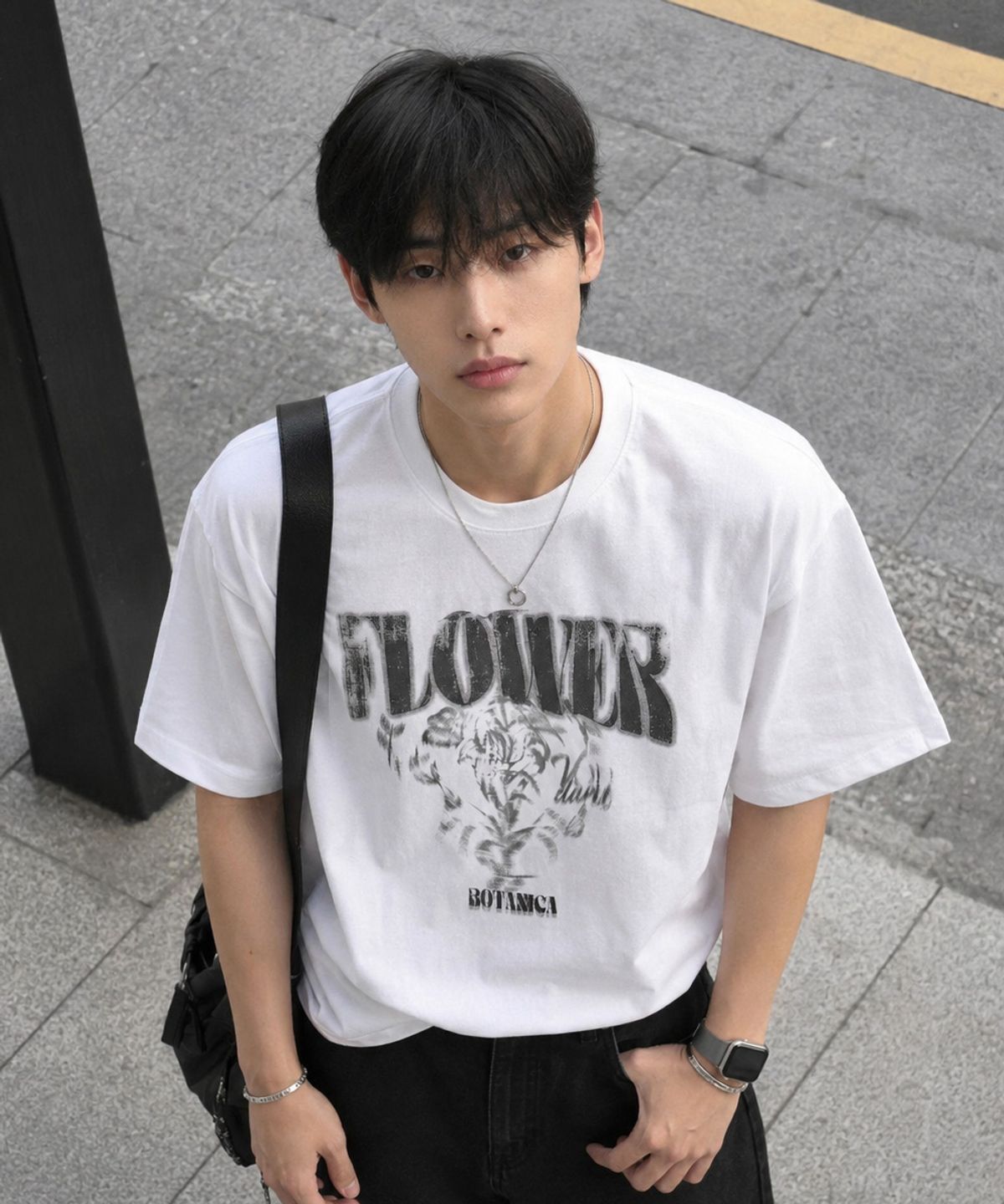 엑스오엑스(XOX) 스머징 플라워 크루넥 반팔 티셔츠(3color)